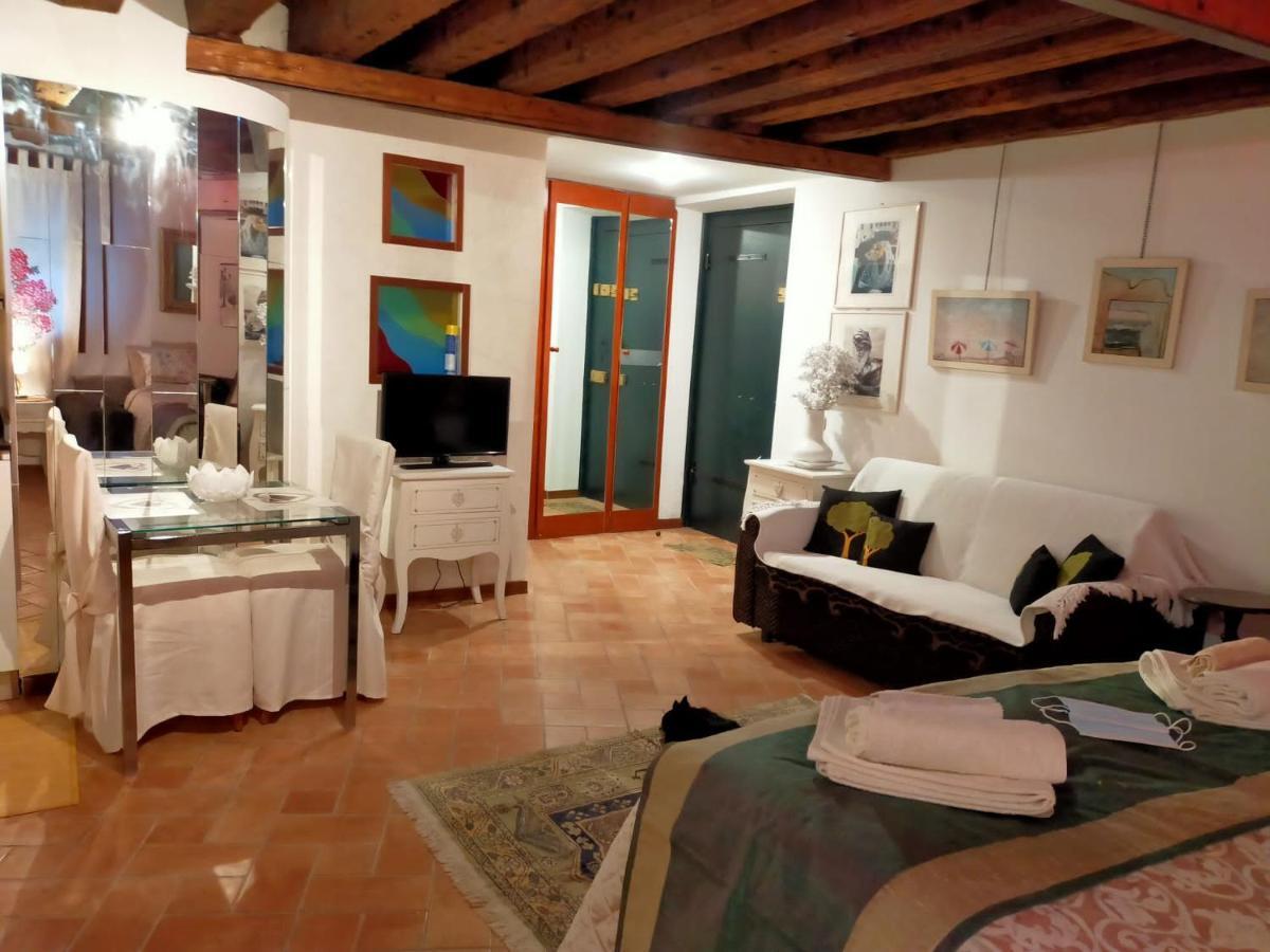 Suite Ai Leoni Venice Exterior photo